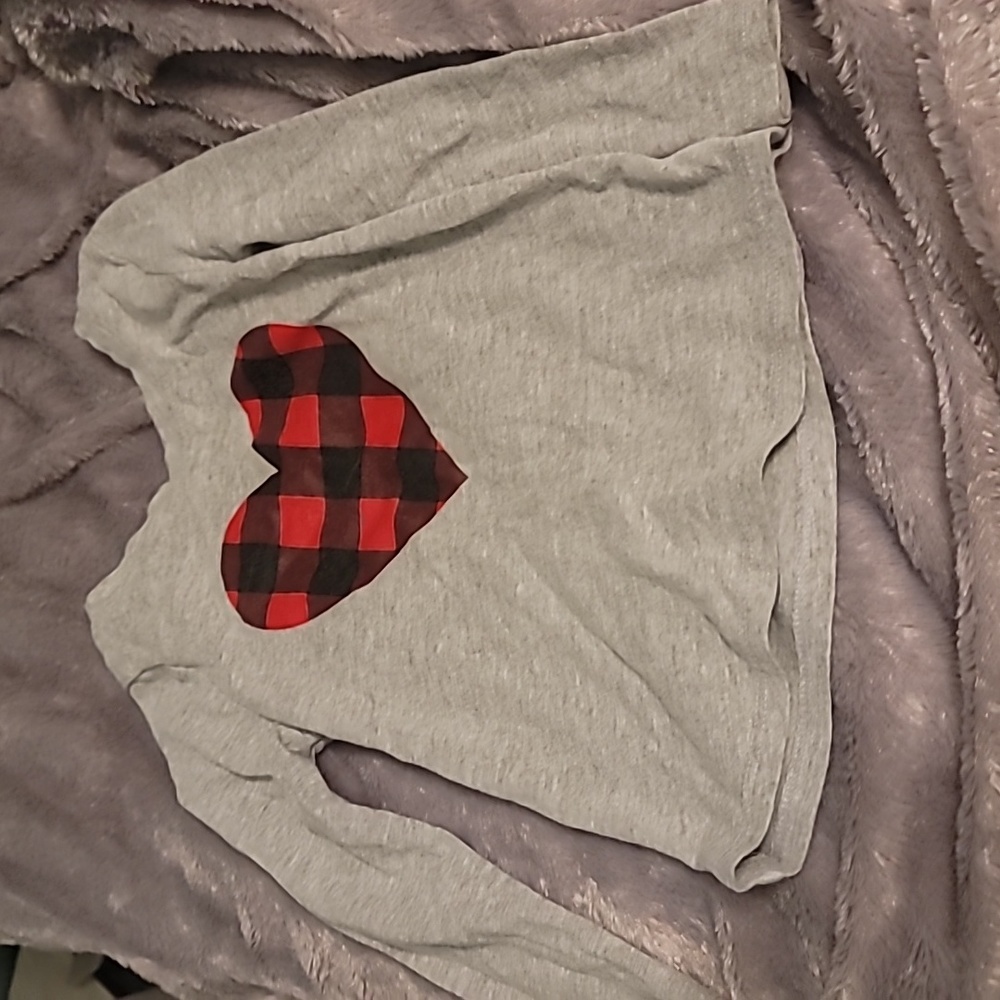 Grey long sleeved shirt